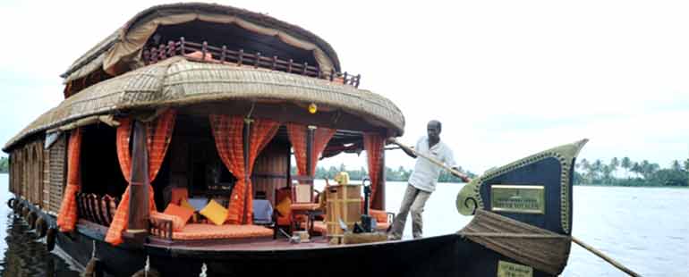 Two-bedroom-kerala-houseboat