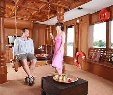 4-bedroom-kerala-houseboat
