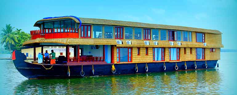 six-bedroom-kerala-houseboat