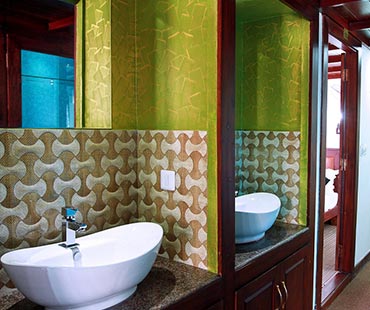8-bedroom-kerala-houseboat