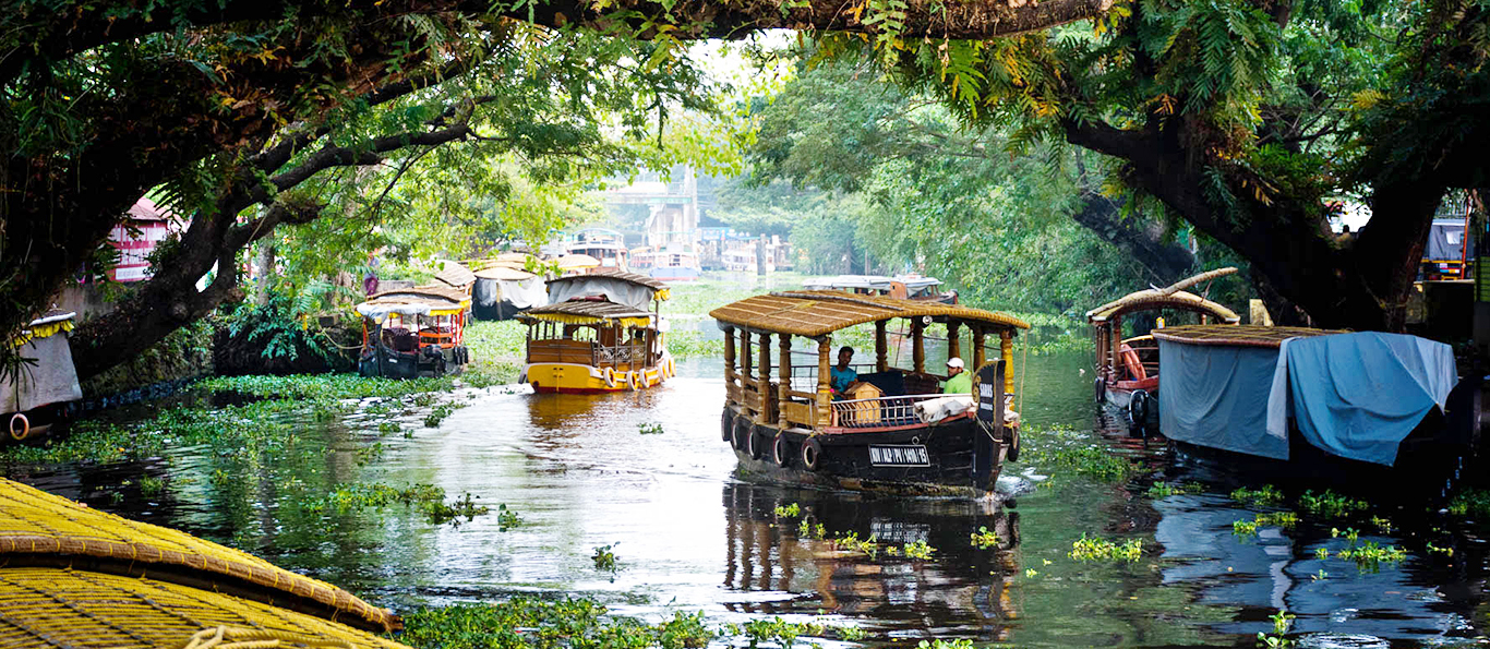 keralabackwaterhouseboat